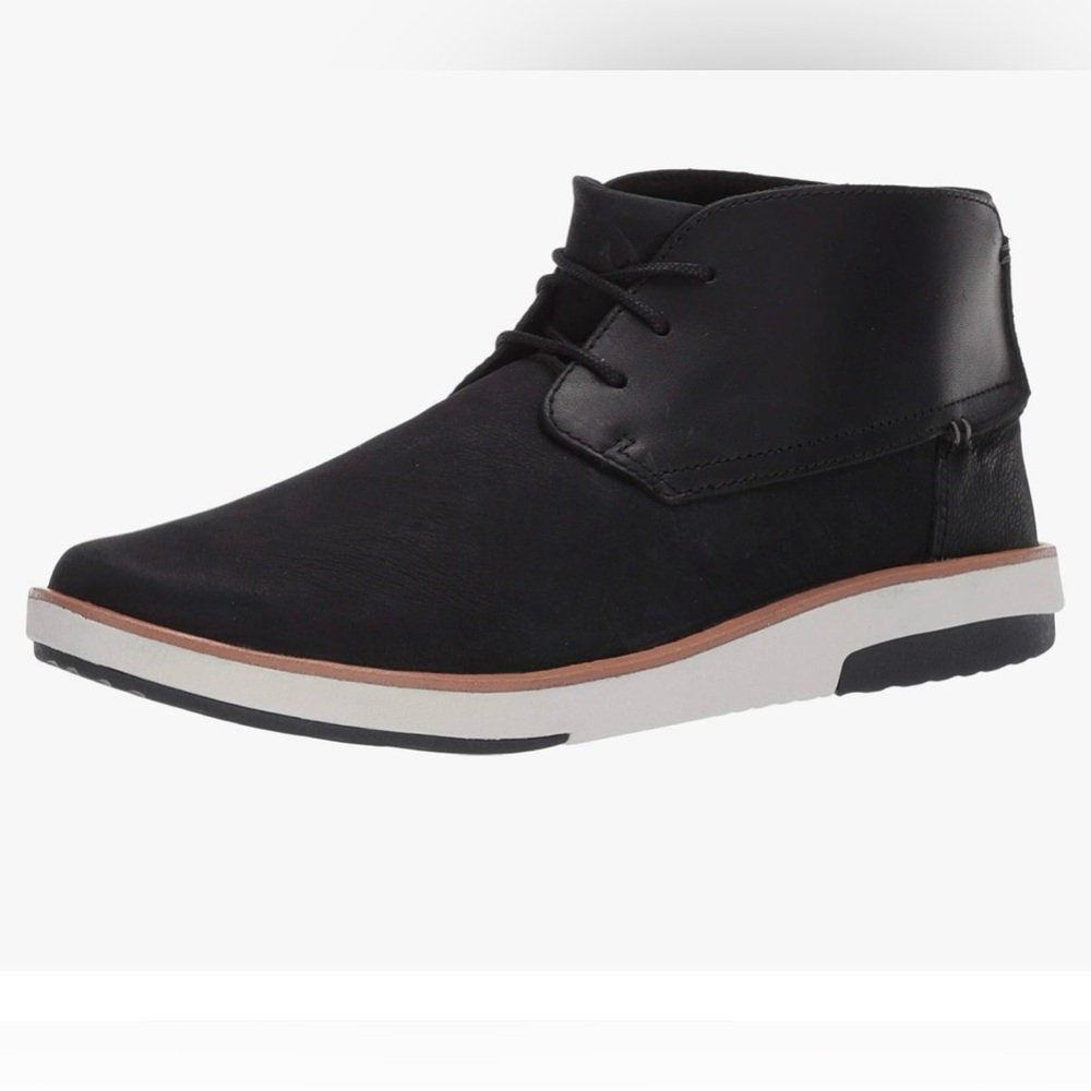 OluKai Men’s Kalia Puka Black Leather Boots in Size 11